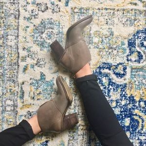 Lucky Brand Ehllen Bootie